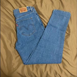 LEVIS CLASSIC CROPPED JEANS